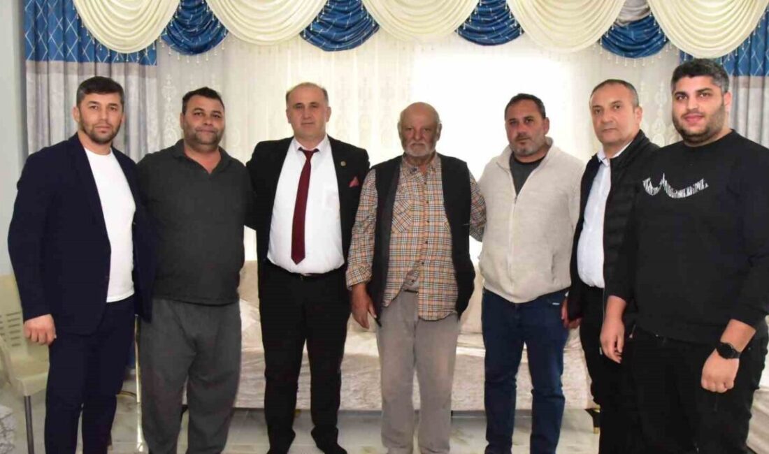 İncirliova Belediye Meclis Üyesi Serkan Güvenç'in CHP'den istifa ederek Cumhur