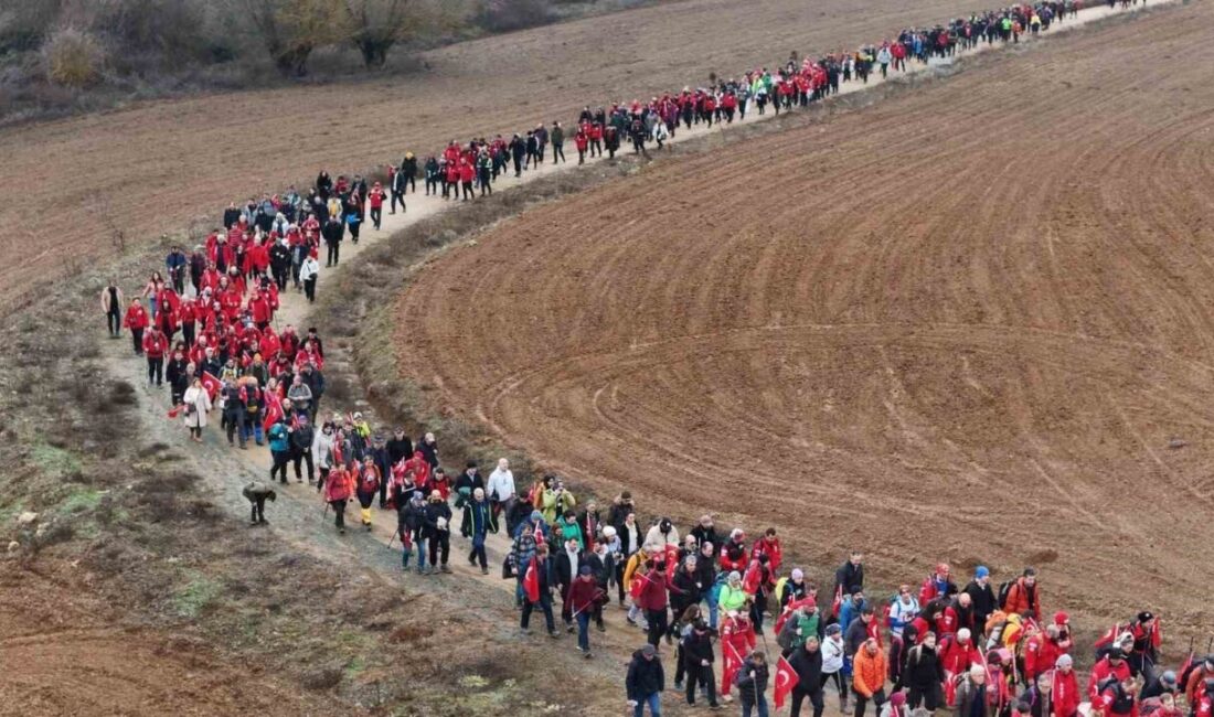 Bozüyük’te düzenlenen 17. Metristepe Zafer ve Şehitleri Anma Yürüyüşü, büyük
