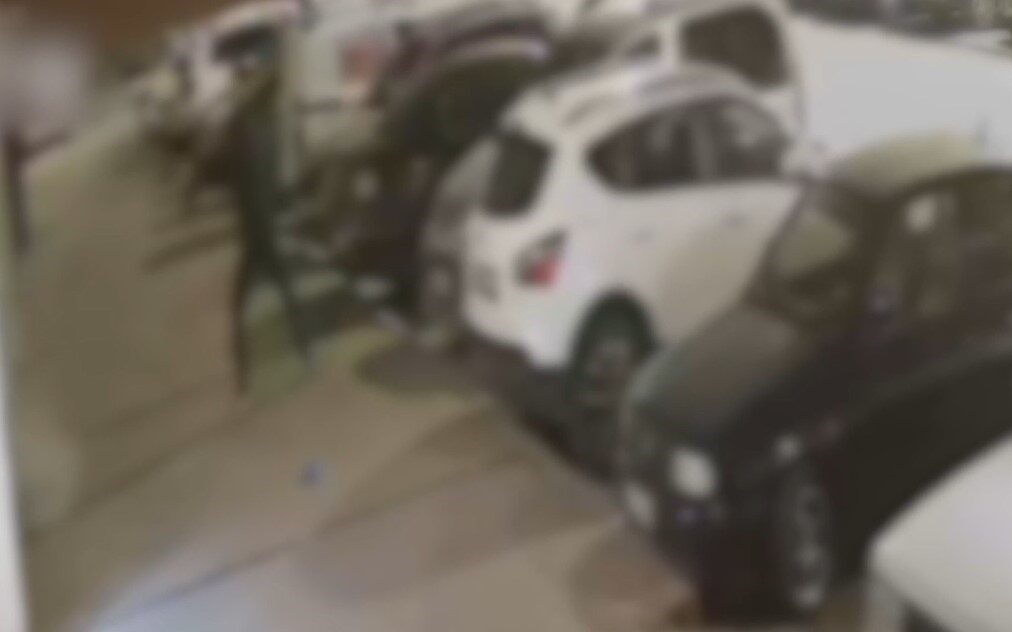 Kayseri'nin Kocasinan ilçesinde bir iş yerine tüfekle ateş eden ve