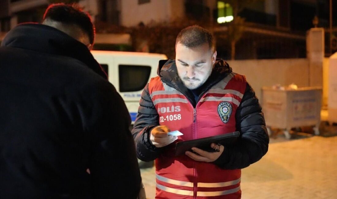Isparta'da polis ekipleri 24 saatlik denetimlerde 3 bin 797 kişinin