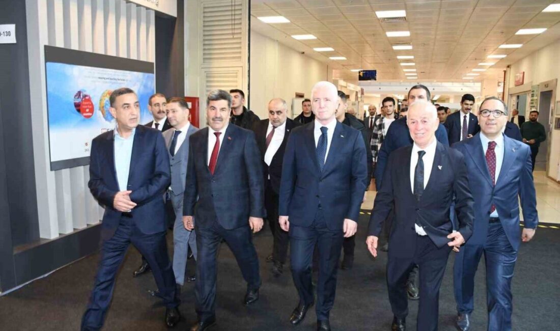 İstanbul Valisi Davut Gül,