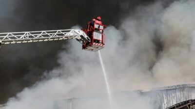 Sakarya Büyükşehir Belediyesi İtfaiye Dairesi Başkanlığı, yangın anındaki adımları anlatan