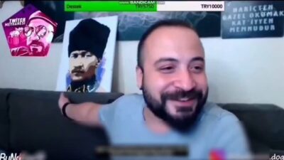 Sosyal medyada canlı yayın yapan Kartal Bulut D., dine ve