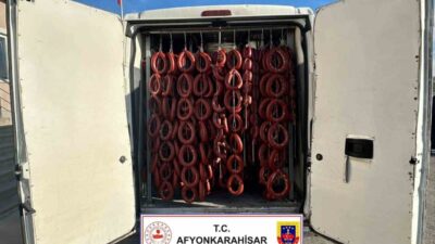 Afyonkarahisar'da yapılan yol kontrolünde jandarma, etiketi değiştirilmiş ve bozulmuş 1