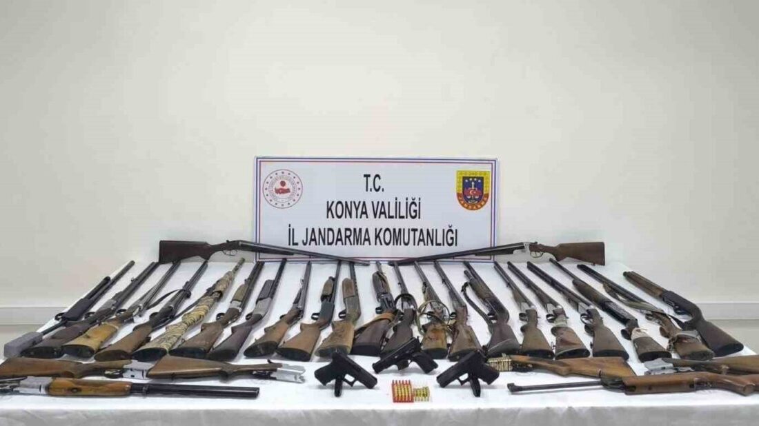 Jandarmadan iş yerine silah operasyonu Beyşehir'de jandarma ekipleri tarafından