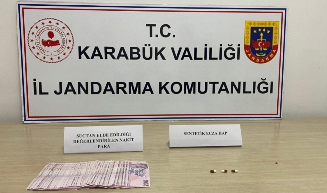 Karabük'te yapılan operasyonda uyuşturucu madde ele geçirildi. 8 şahsın üzerinde