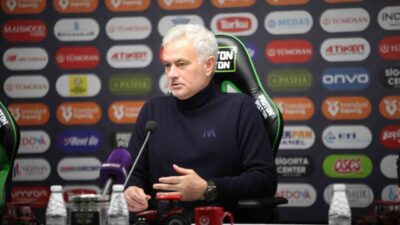Fenerbahçe Teknik Direktörü Jose Mourinho, Konyaspor galibiyetini Türkiye'deki maçlardan farklı
