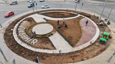 Kahramanmaraş Büyükşehir Belediyesi, şehir estetiğini artırmak amacıyla Alparslan Türkeş Bulvarı'ndaki