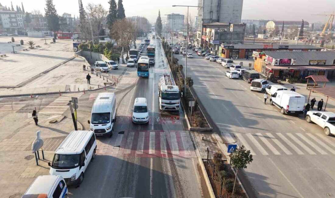 Kahramanmaraş Büyükşehir Belediyesi, şehir merkezinde inşaatların neden olduğu toz sorununu