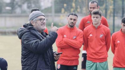 Karşıyaka'nın TFF 3. Lig 1. Grup takımında görev yapan Teknik