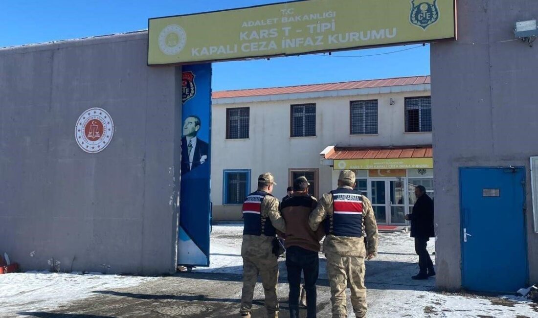 Kars’ta 4 yıl hapis cezası bulunan 2 kişi yakalandı Kars'ta hapis cezaları bulunan