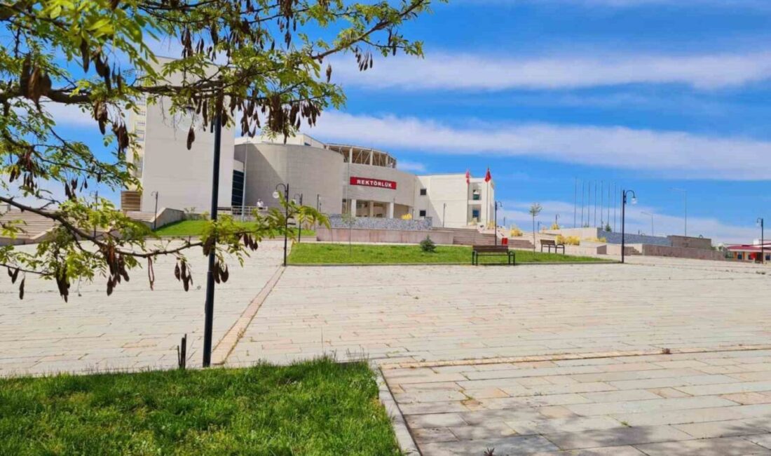 Kastamonu Üniversitesi öğrenci topluluklarının projelerine ÜNİDES desteği Kastamonu Üniversitesi öğrenci toplulukları