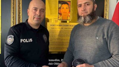 Kastamonu'da kaybolan cüzdan, içindeki banka fişi sayesinde sahibine ulaştı. Polis