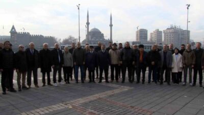 Kayseri'de 10 Ocak Çalışan Gazeteciler Günü dolayısıyla çelenk koyma töreni