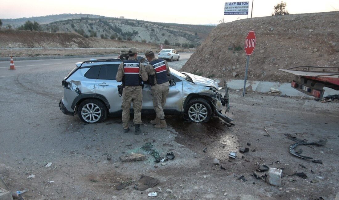 Kilis'in Musabeyli ilçesinde meydana gelen trafik kazasında R.Y. idaresindeki araç