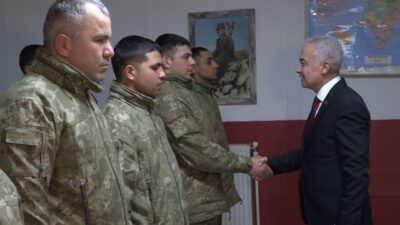 Kırklareli Valisi Uğur Turan Türkiye-Bulgaristan sınırındaki hudut kartalları ile yeni