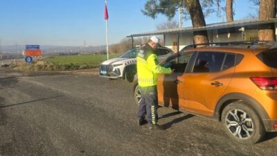 Kırklareli’nde İl Jandarma Komutanlığı ekipleri tarafından yapılan trafik denetimlerinde 23