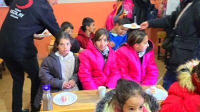 Türk Kızılayı Diyadin Şubesi, Karapazar köyü ilkokulunda öğrencilere unutulmaz bir