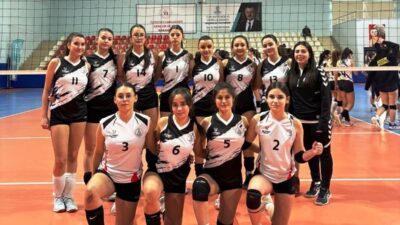 Kocaeli Voleybol Yıldız Kızlar Ligi maçları başladı. İzmit A, B,