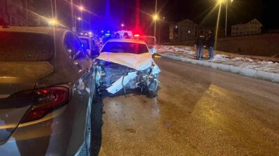 Bayburt'ta gece meydana gelen trafik kazasında 58 TP 344 plakalı