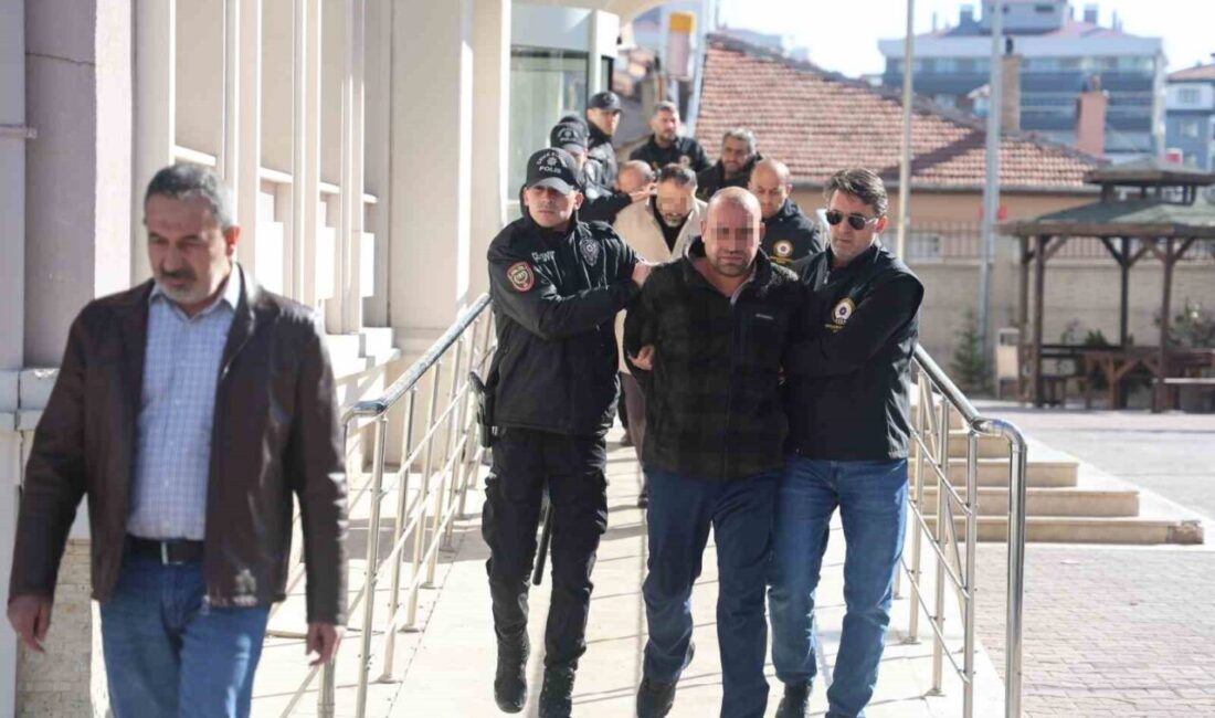 Konya'da Taşoluk Apartmanı'nın çökmesi sonrasında 6 şüpheli tutuklandı. Binanın alt
