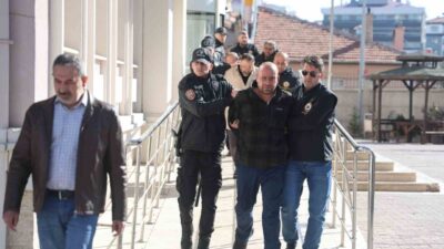 Konya'da Taşoluk Apartmanı'nın çökmesi sonrasında 6 şüpheli tutuklandı. Binanın alt