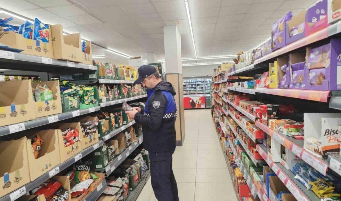 Körfez Belediyesi Zabıta ekipleri, Mimar Sinan Mahallesi'ndeki zincir marketlerde fiyat