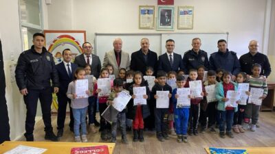 Kulu ilçesindeki Yavuz Selim İlkokulu'nda düzenlenen karne dağıtım törenine 7