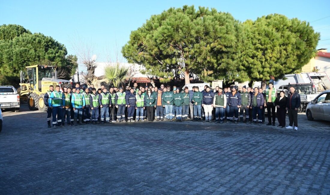 Kuşadası Belediyesi, tüm mahallelerde temizlik ve hizmet seferberliği başlattı. Soğucak
