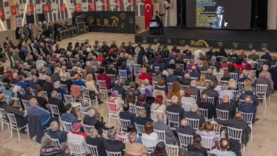 Kuşadası Belediyesi, Sinan Meydan'ın "Atatürk’ün Akıllı Projeleri" söyleşi ve imza