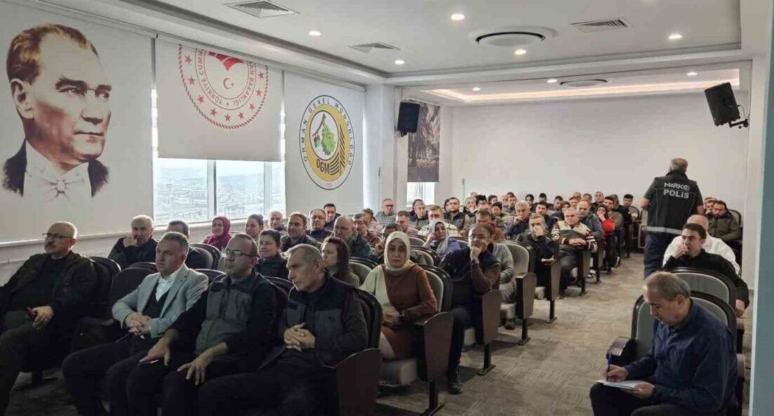 Kütahya OBM personeline bağımlılık ile mücadele eğitimi Kütahya'da Orman Bölge Müdürlüğü