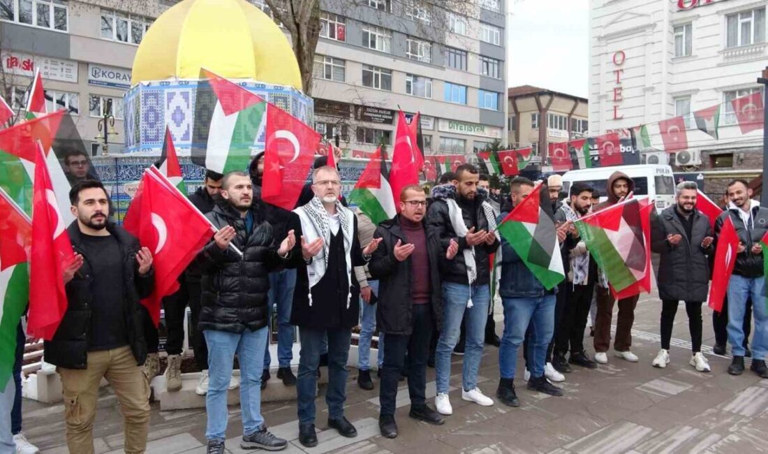 Kütahya'da Filistinli gençler, Hamas-İsrail ateşkesini kutladı. Dernek Başkanı Sebahattin Ceyhun,