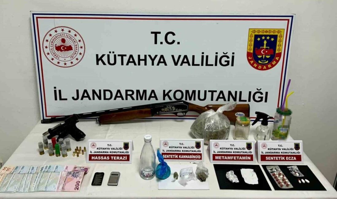 Kütahya’da jandarmadan uyuşturucu operasyonu: 2 gözaltı Kütahya’da gerçekleştirilen uyuşturucu operasyonunda