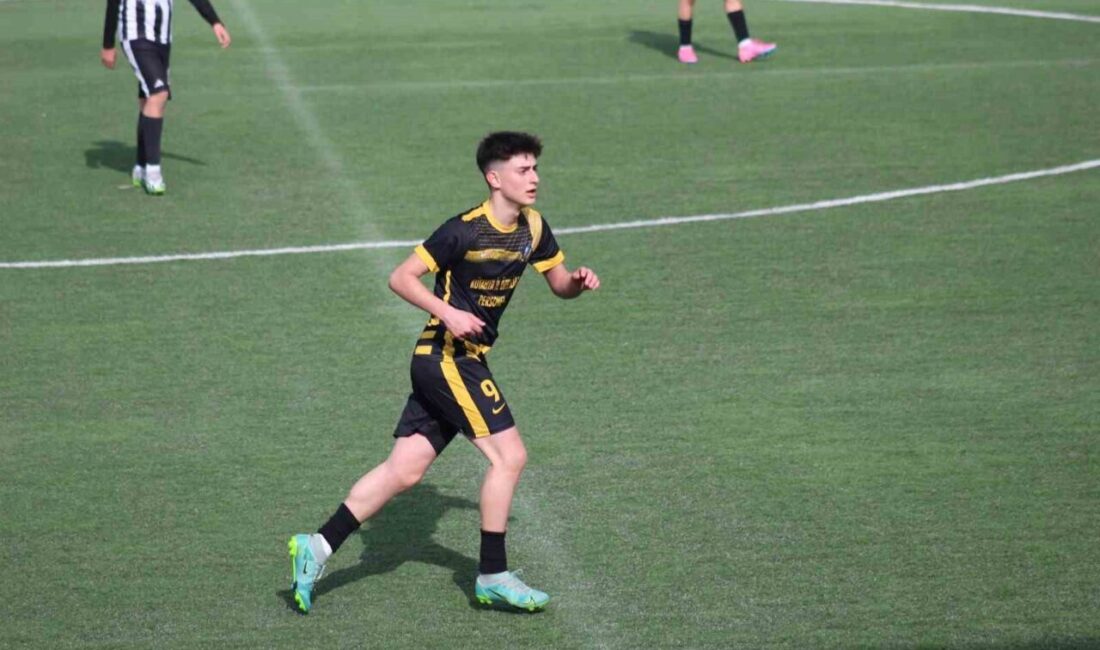 Kütahya Spor Lisesi öğrencisi ve Kütahya Özel İdarespor'un genç yeteneği