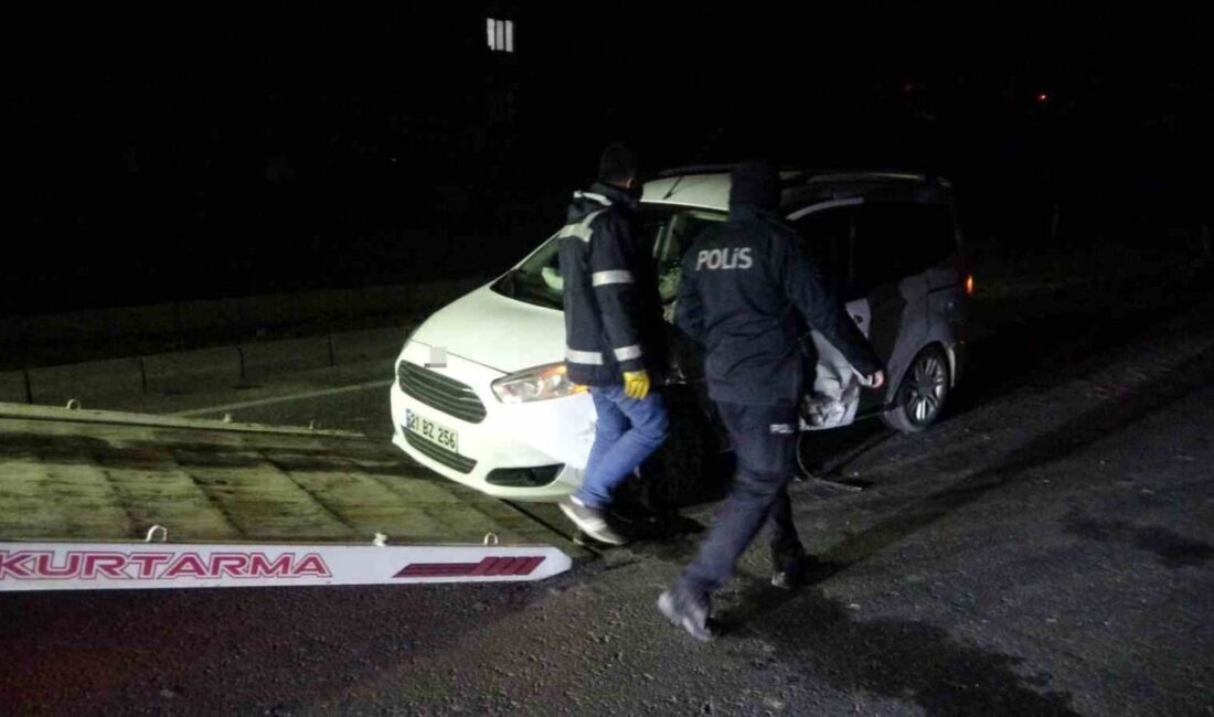 Malatya’daki trafik kazasında, Selahattin Gürkan Caddesi’nde 3 aracın karıştığı olay