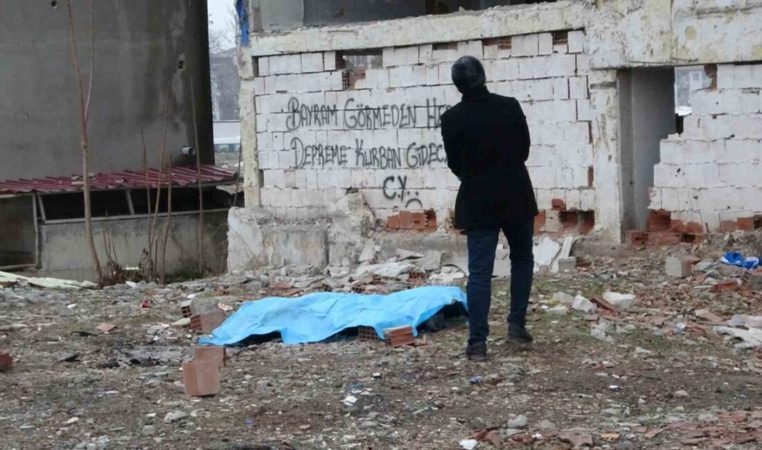 Malatya’da boş arazide erkek cesedi bulundu Malatya'da kimliği belirlenemeyen bir
