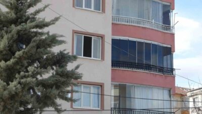 Malatya'da ikametinde kanlar içinde bulunan Nihat Korkmaz hastanede hayatını kaybetti.