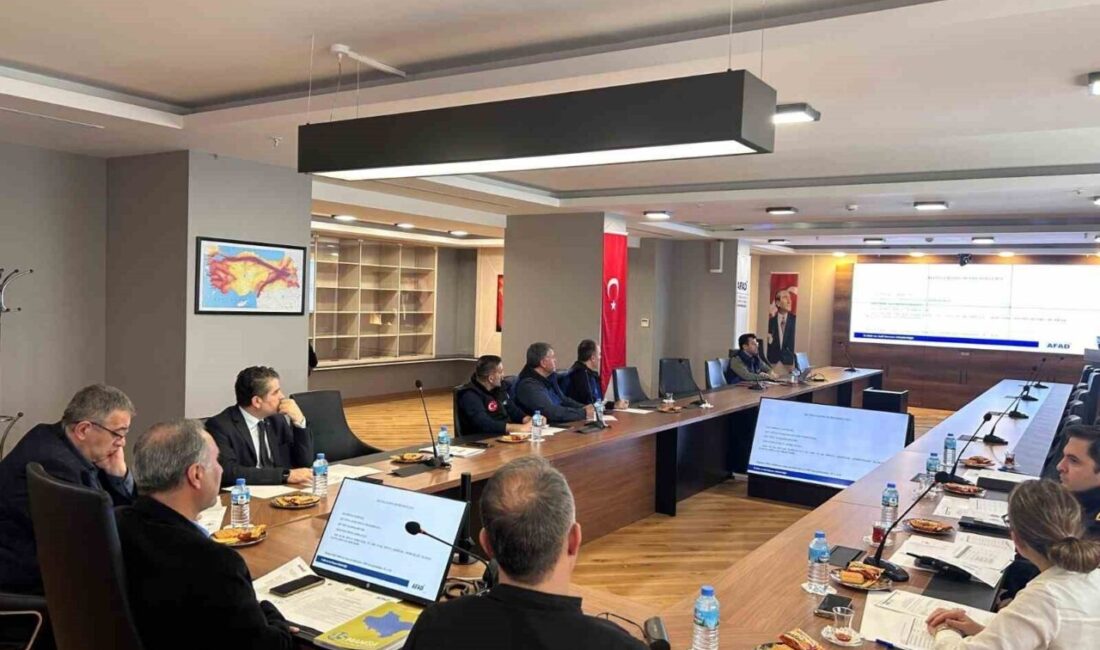 Manisa Valiliği, ilde muhtemel afet risklerine karşı hazırlıklı olabilmek adına