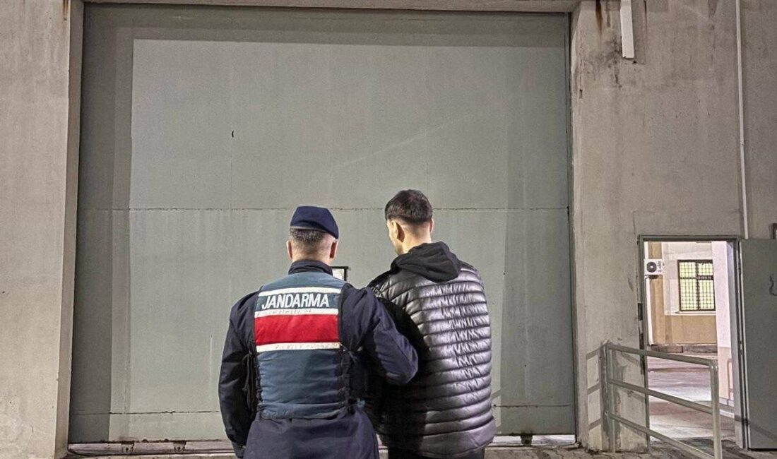 Manisa’da 5 ayrı suçtan aranan şahıs jandarma tarafından yakalandı Manisa'nın Yunusemre ilçesinde jandarma