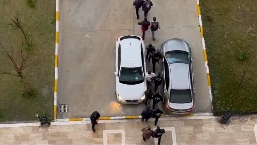 Manisa'da yapılan yasa dışı bahis operasyonunda gözaltına alınan 14 kişiden