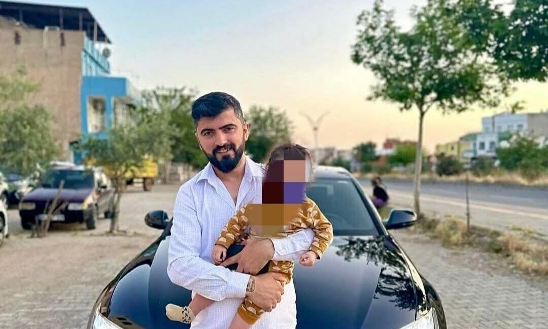 Derik ilçesinde H.P. intihara kalkıştı, annesi N.P.'yi engellemeye çalışırken yaraladı.