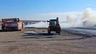 Mardin'de seyir halindeki tır, gece saatlerinde henüz bilinmeyen bir nedenle