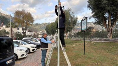 Marmaris Belediye Başkanı Acar Ünlü'nün talimatıyla ilçedeki parklara güvenlik kameraları