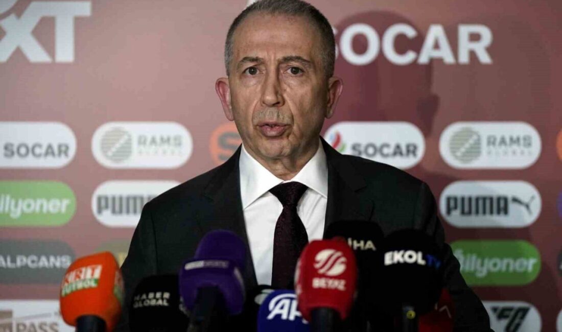 Galatasaray Kulübü İkinci Başkanı Metin Öztürk, hakem hatalarını eleştirerek yabancı