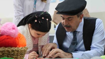 Milli Eğitim Bakanı Yusuf Tekin, Elazığ'da çocukların kültürel ve geleneksel