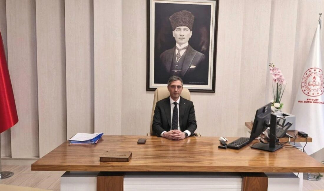 Ömer Faruk Kahraman, Bayburt Milli Eğitim Müdürü olarak göreve başladı.