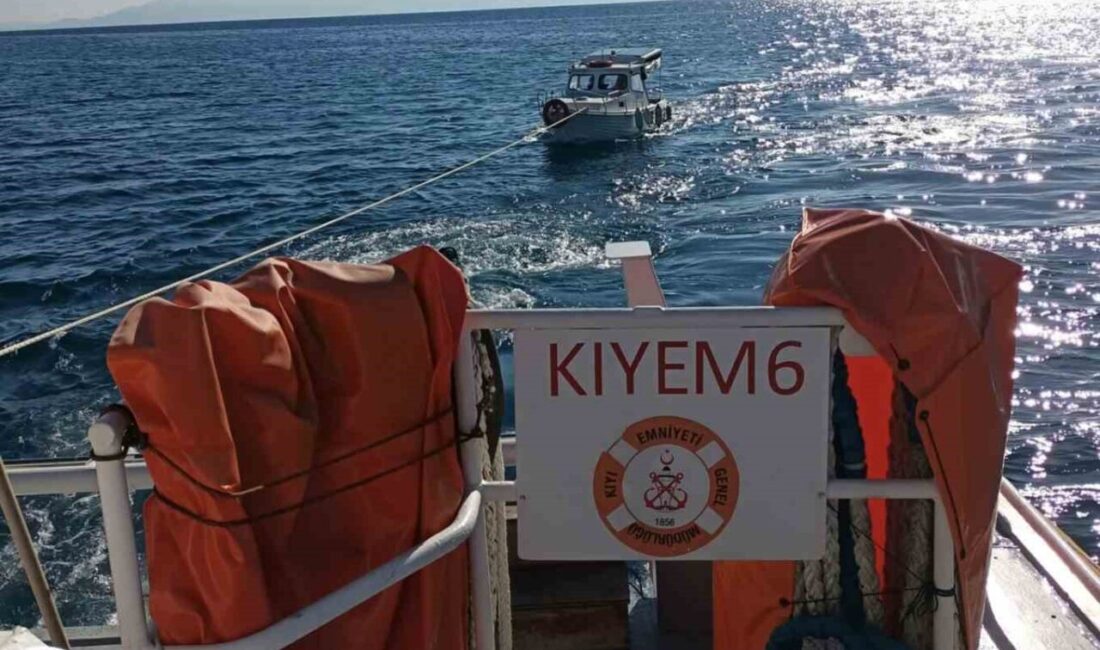 Muğla Bodrum'da motor arızalı teknenin sürüklenmesi sonucu Bodrum Çelebi Adası