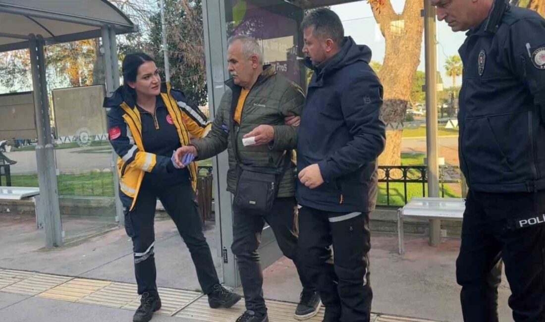 Motosikletin çarptığı yaya yaralandı Motosikletin çarpması sonucu yaralanan