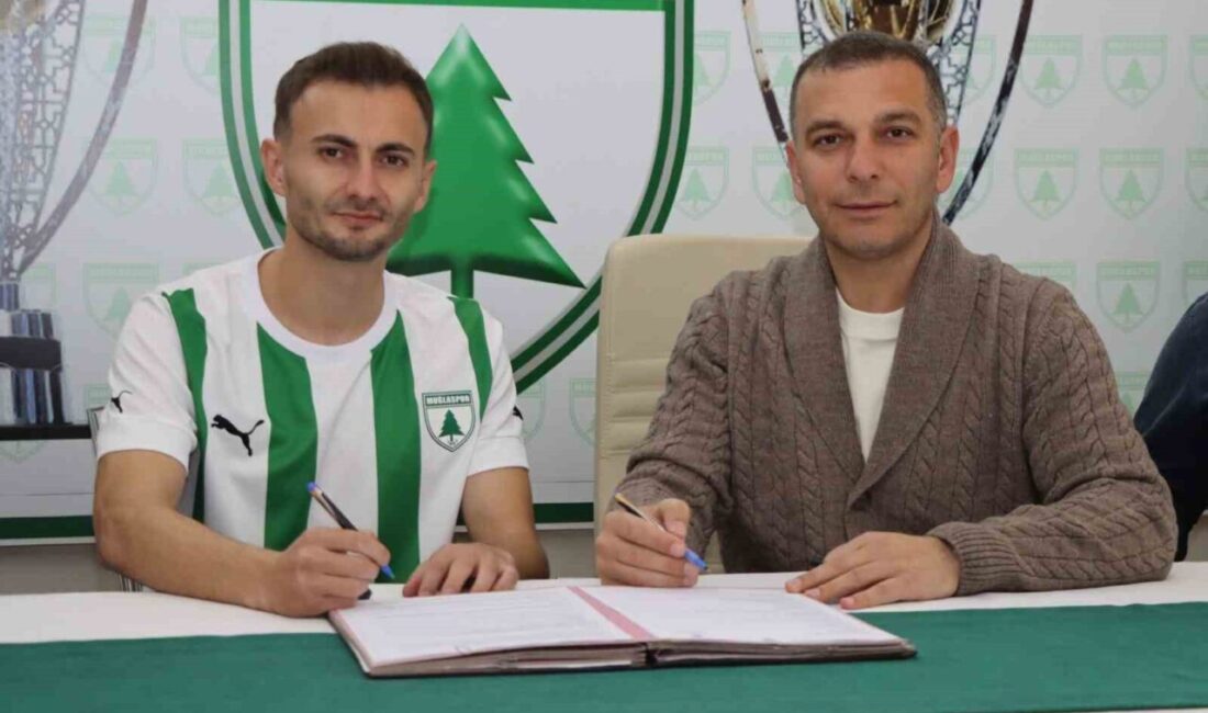 Muğlaspor, deneyimli sol kanat oyuncusu Nurettin Çakır'ı transfer etti. 29