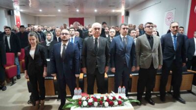 Muş İl Sağlık Müdürlüğü tarafından düzenlenen bağımlılıkla mücadele seminerine Muş